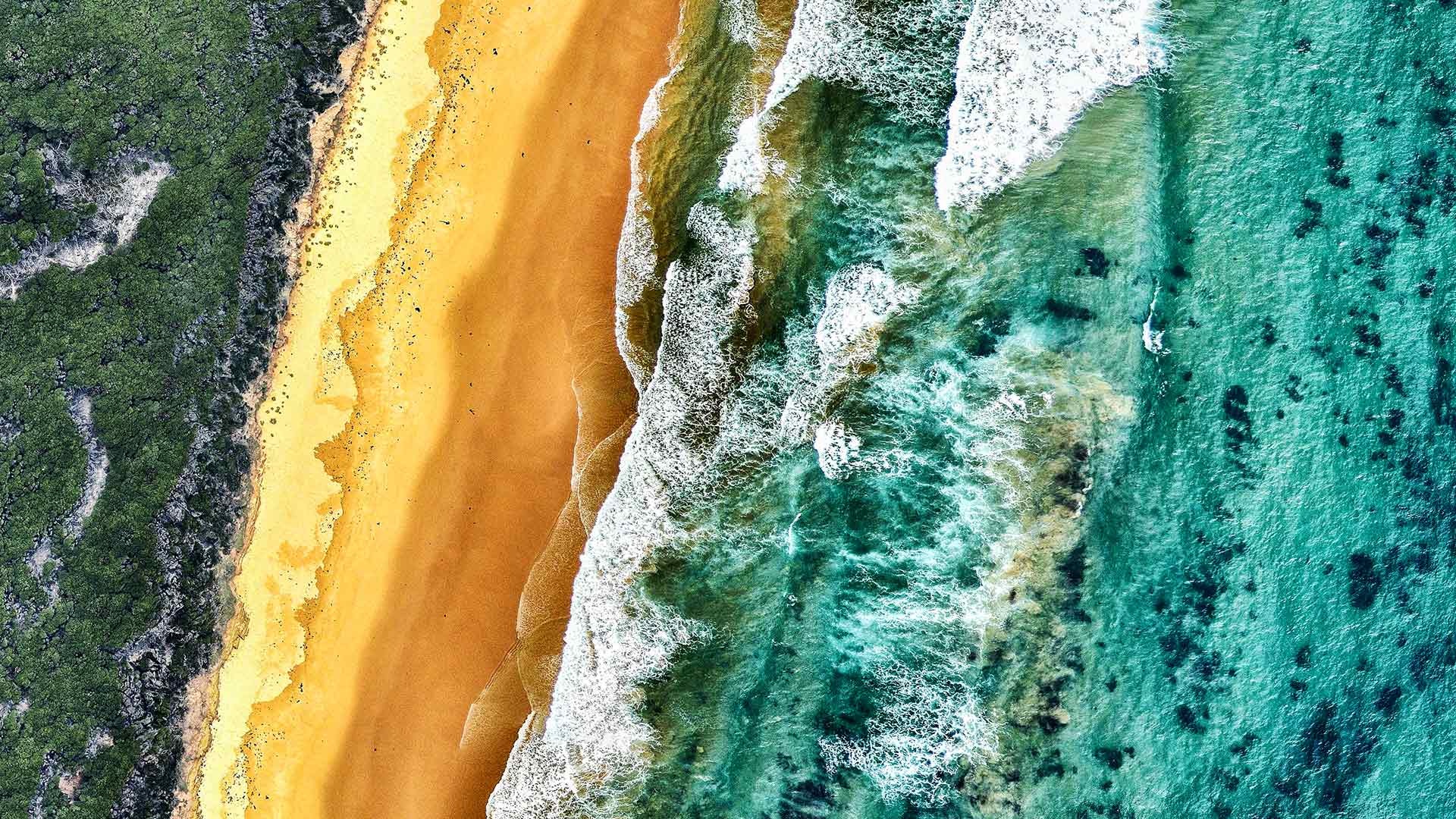 陆地与海洋的鸟瞰图